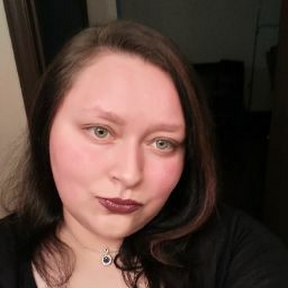 Meet your Posher, Kalyn - Picture 1 of 1